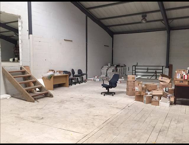 400M² FACTORY TO LET IN PAROW CENTRAL